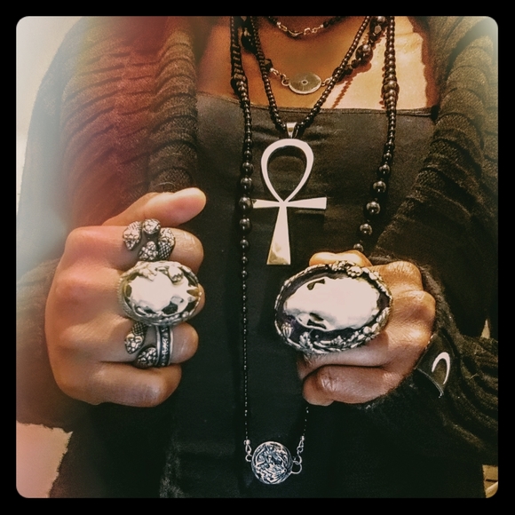 Meet your Posher, Noir - Picture 1 of 1